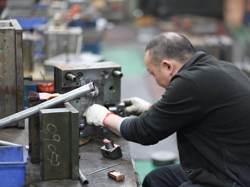 模具裝配 模具裝配